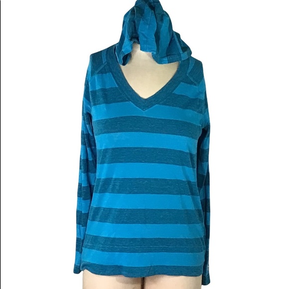 Under Armour Heat Gear Semi Fitted Striped Hoodie, M , EUC - Picture 1 of 3